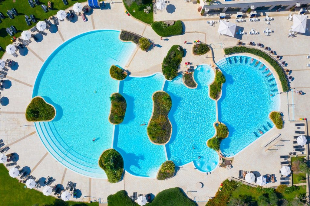 Séjour Italie Pouilles Vivosa Resort Piscine vue aérienne
